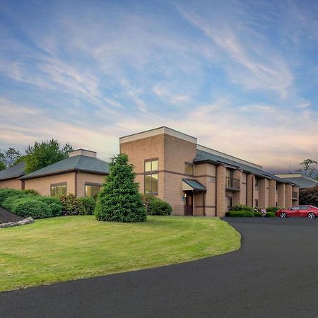 Comfort Inn Pocono Lakes Region Lake Ariel Exterior foto